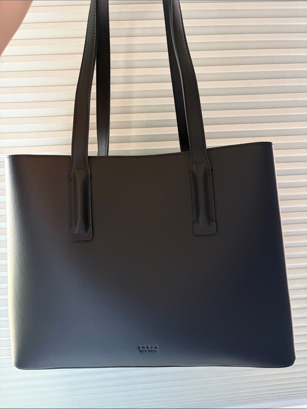 Freja Black Leather Tote Bag